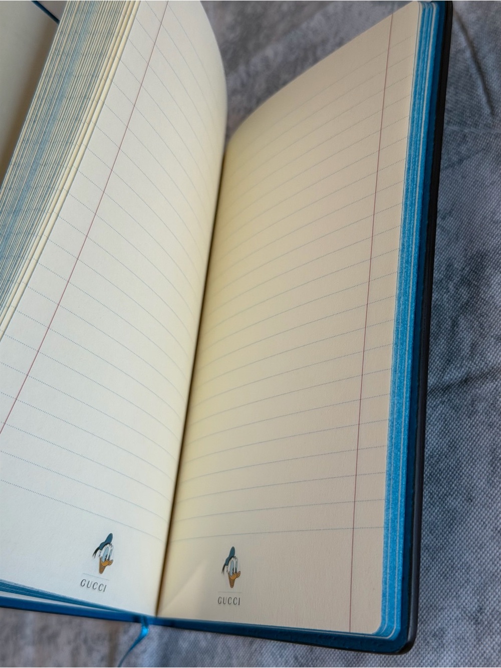Gucci x Disney GG Supreme Donald Duck notebook - Picture 12 of 14